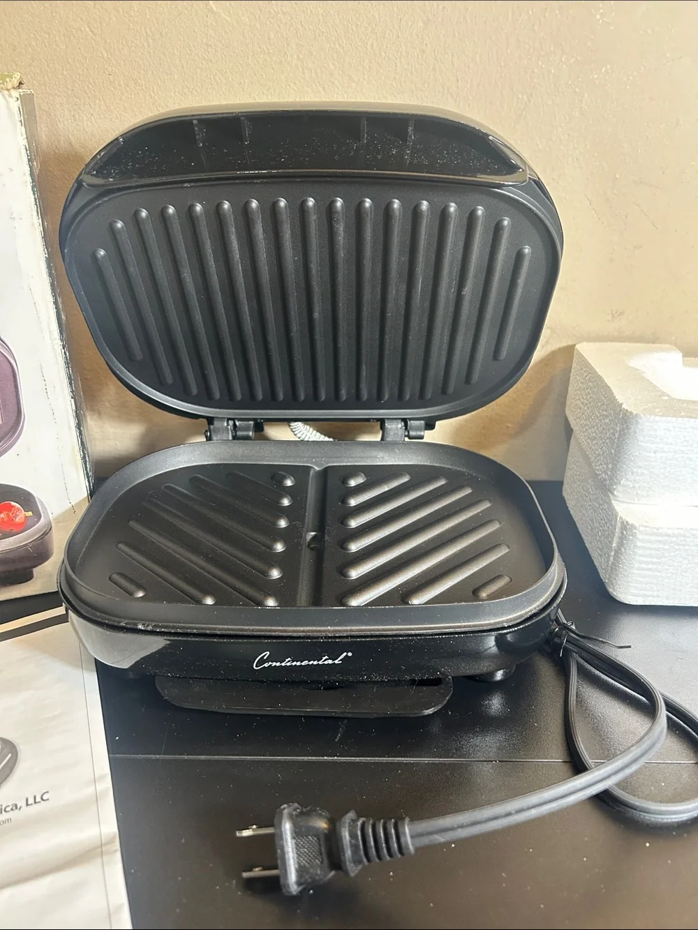 Continental Electric Contact Grill (Model CE23799)